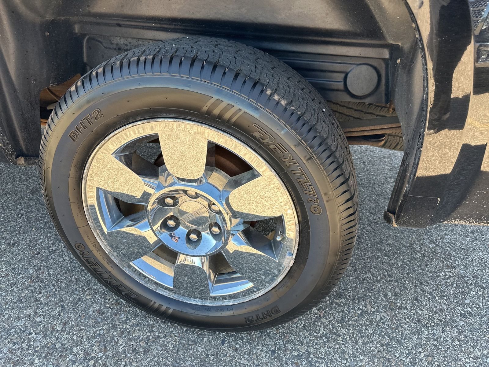 Used 2010 Black GMC SLT image 7
