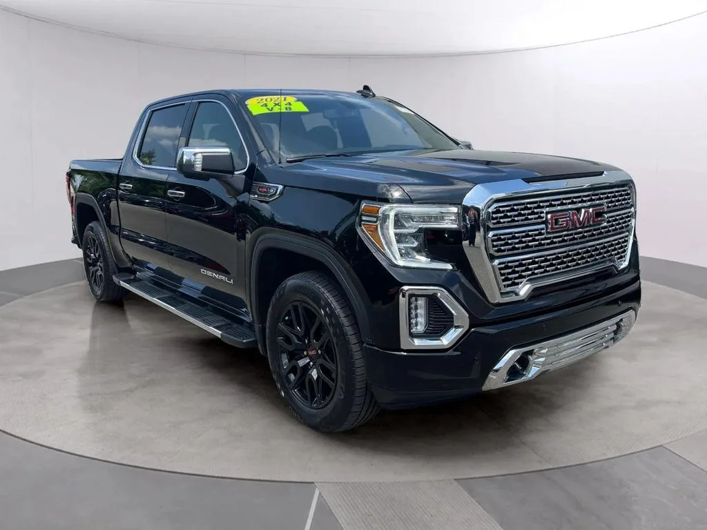 Used 2021 Onyx Black GMC Denali image 7