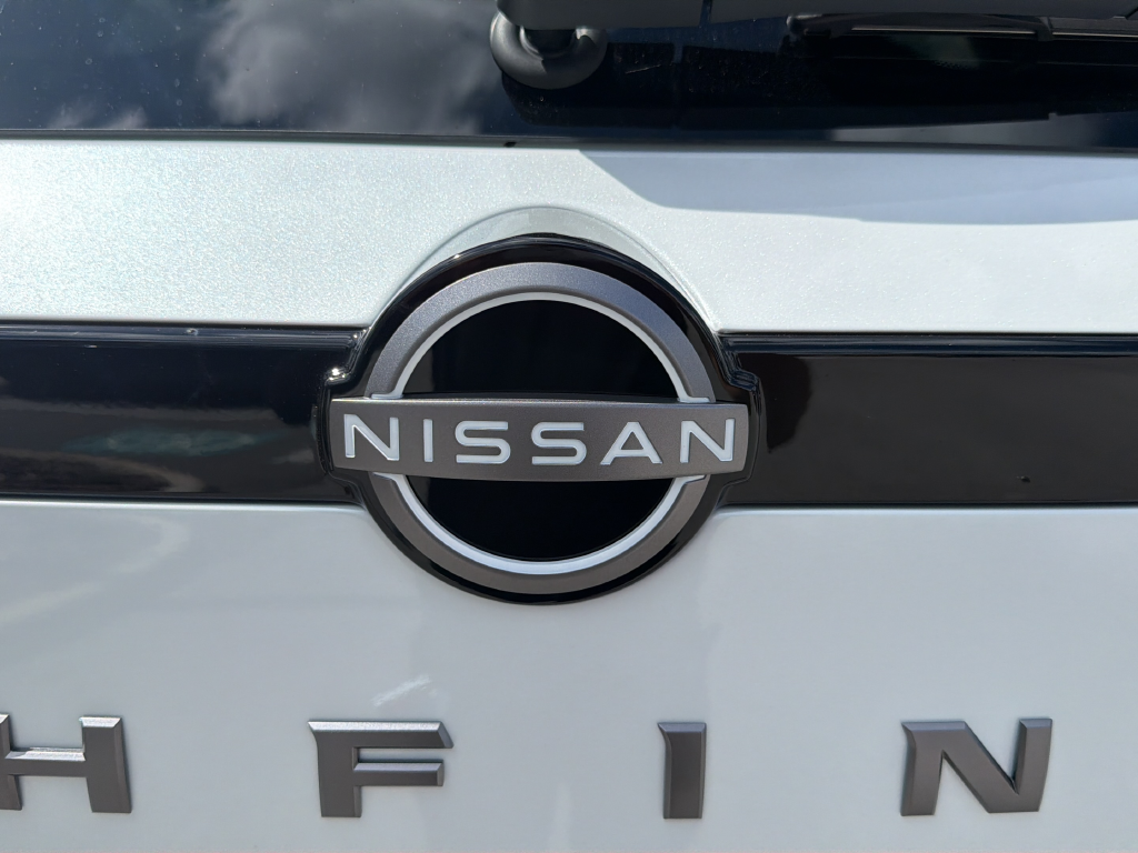 New 2026 White Nissan Platinum image 16
