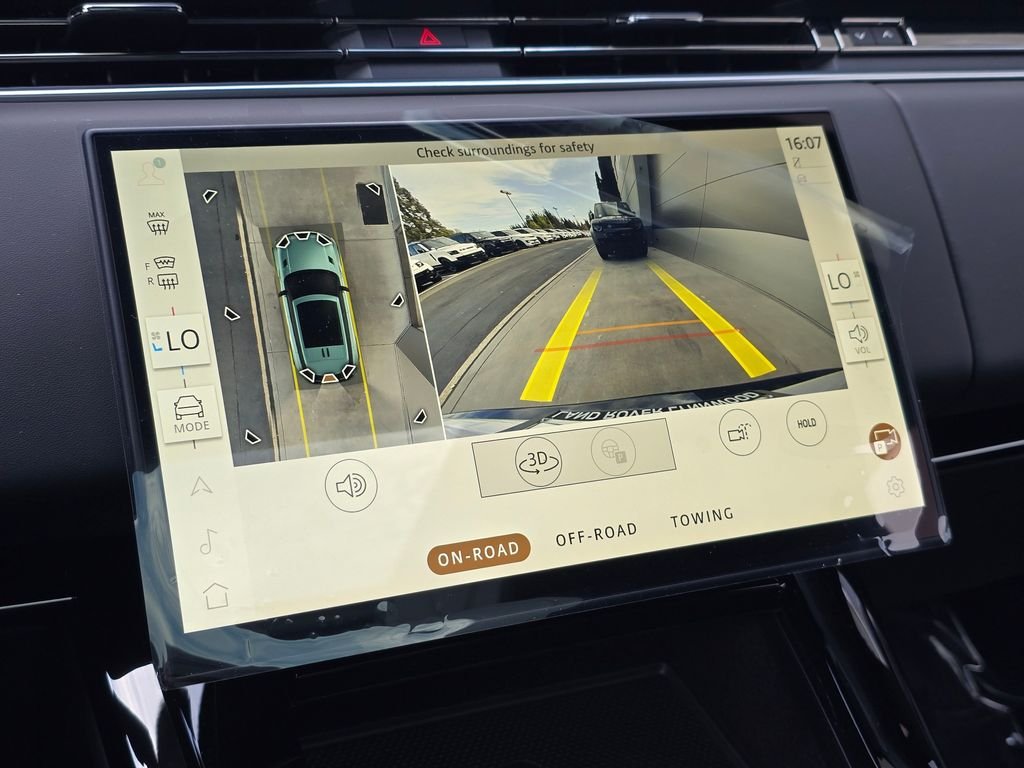 New 2026 Borasco Grey LAND ROVER Dynamic SE image 22