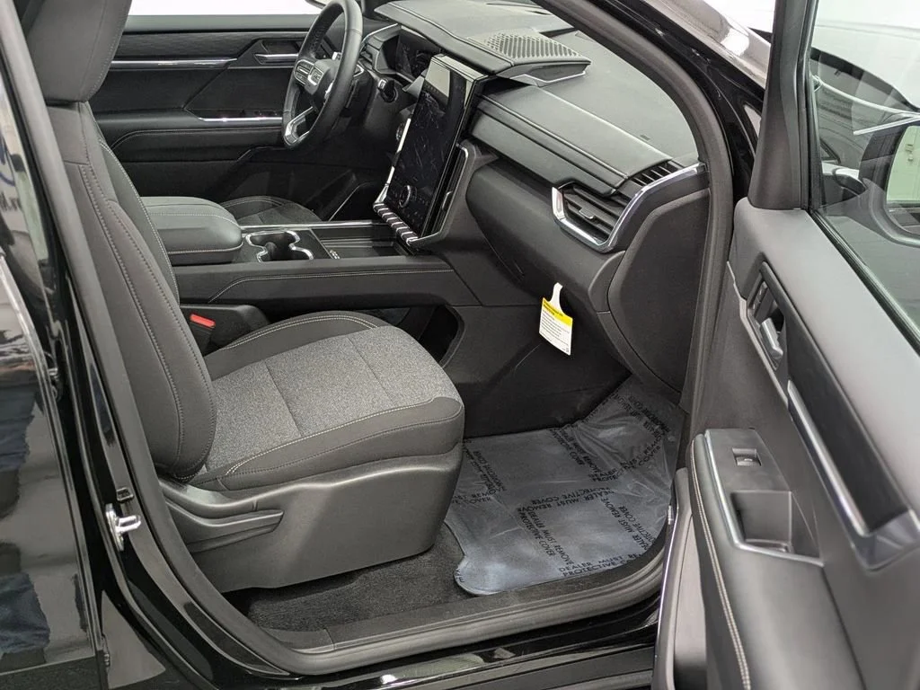 2026 GMC Acadia Elevation - Photo 18