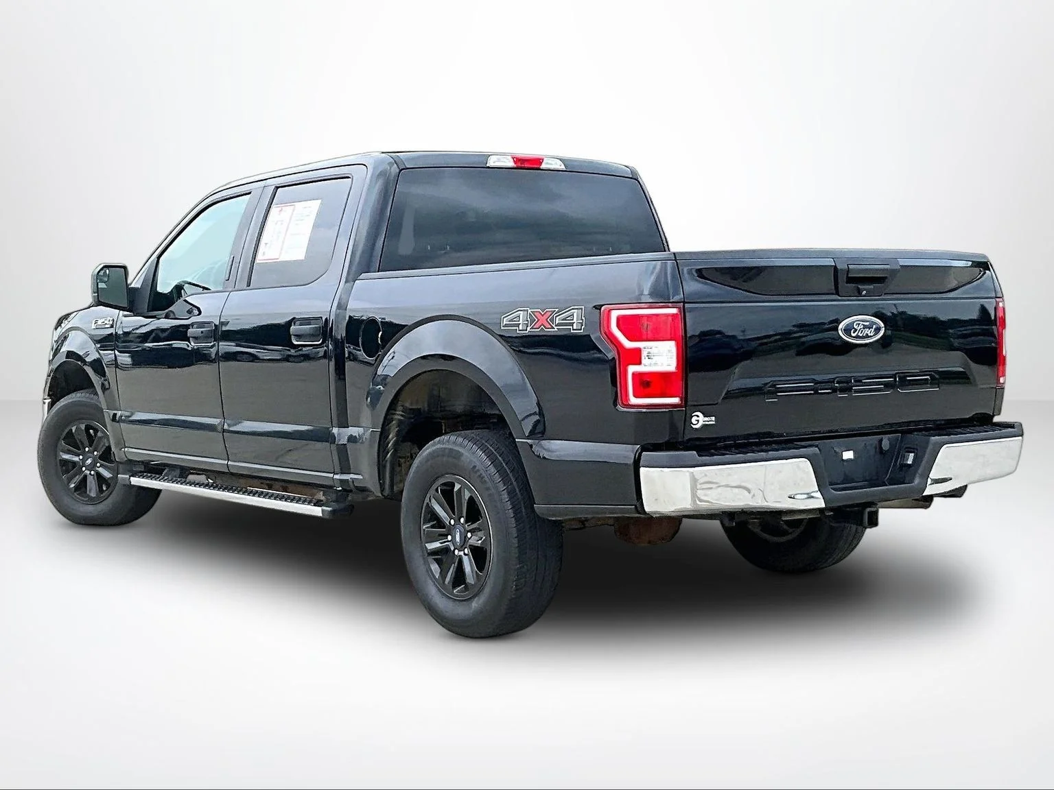 Used 2018 Black Ford XLT image 13
