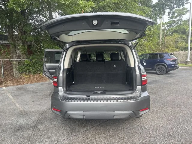 Used 2024 Gray Nissan SV image 13