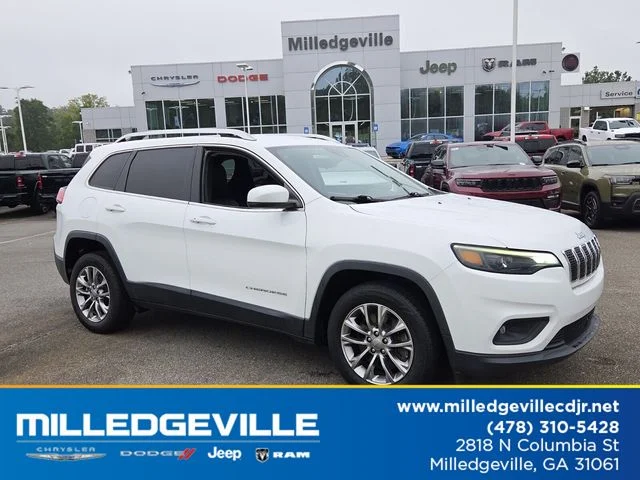 Used 2021 White Jeep Latitude Plus image 1