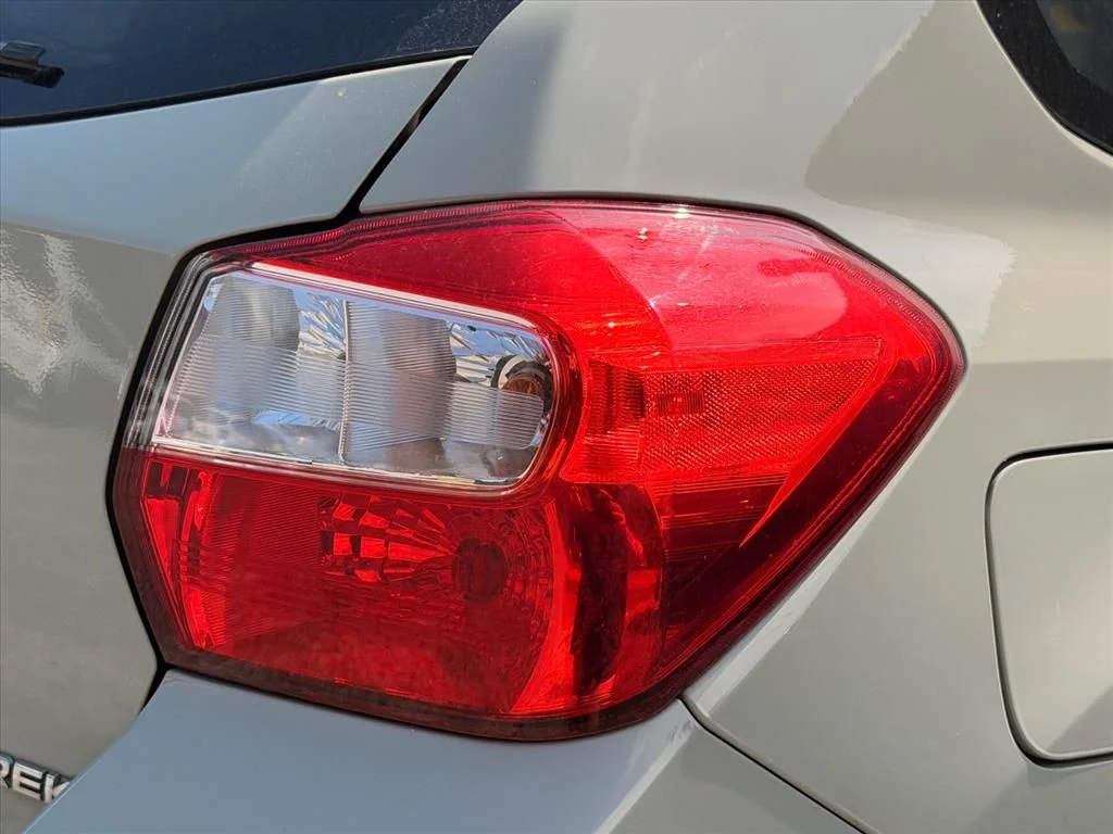Used 2017 Beige Subaru 2.0i Premium image 12