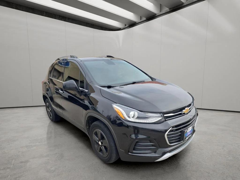 Used 2019 Black Chevrolet 1LT image 7