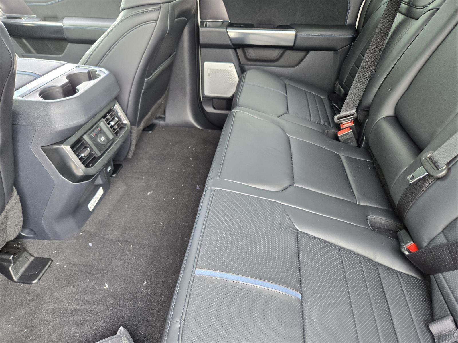 New 2026 Star White Metallic Tri-Coat Ford F-250® Platinum® image 18