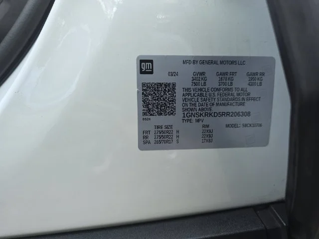 Used 2024 White Chevrolet RST image 38