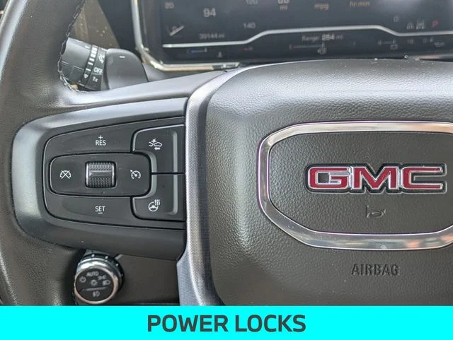 Used 2023 White GMC SLT image 20