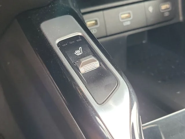 Certified Used 2022 Gray Kia SX image 16