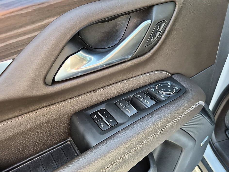 Used 2022 White Frost GMC Denali image 13