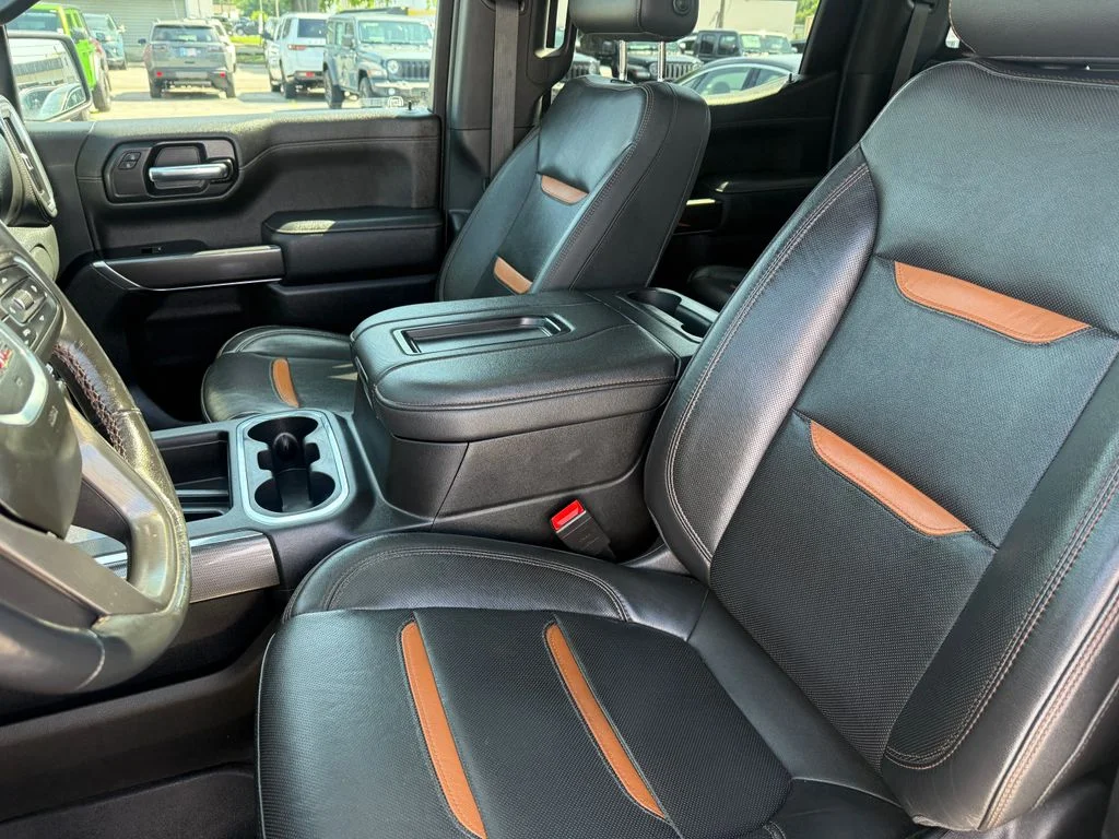 Used 2019  GMC AT4 image 24