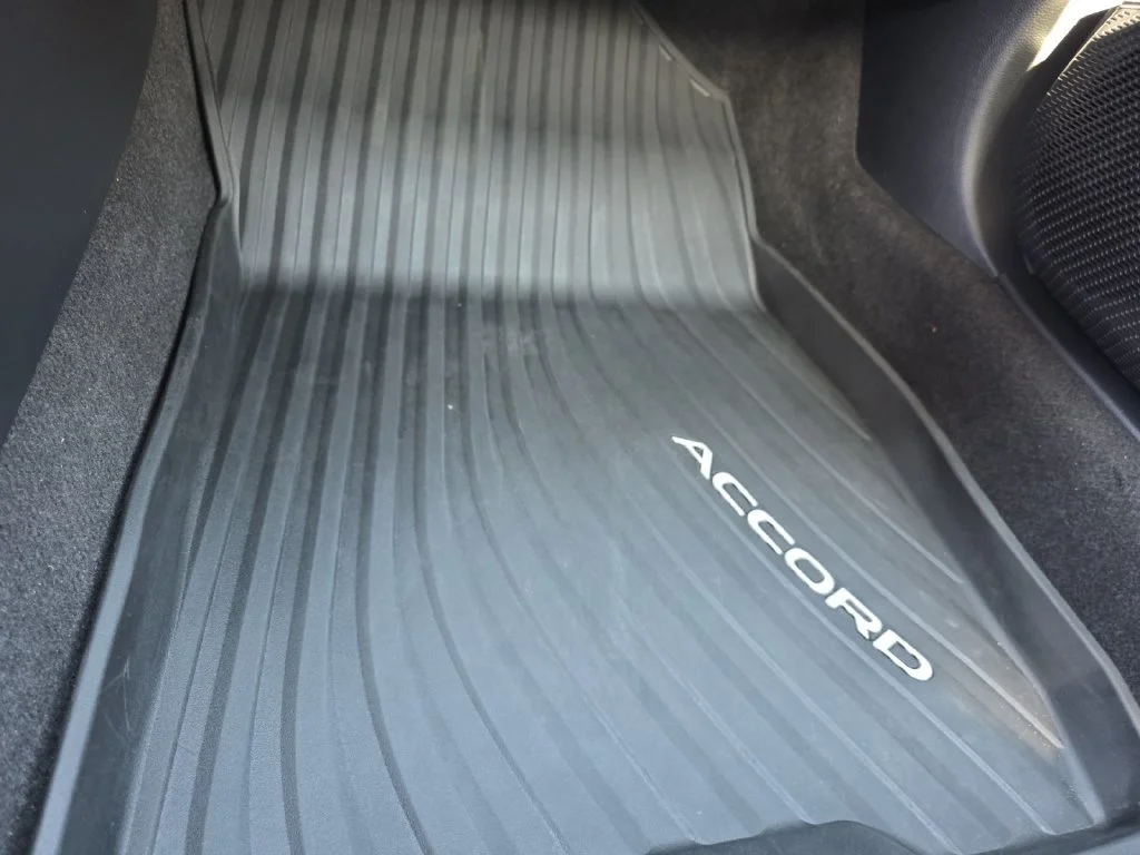 2025 Honda Accord Hybrid EX-L - Photo 44