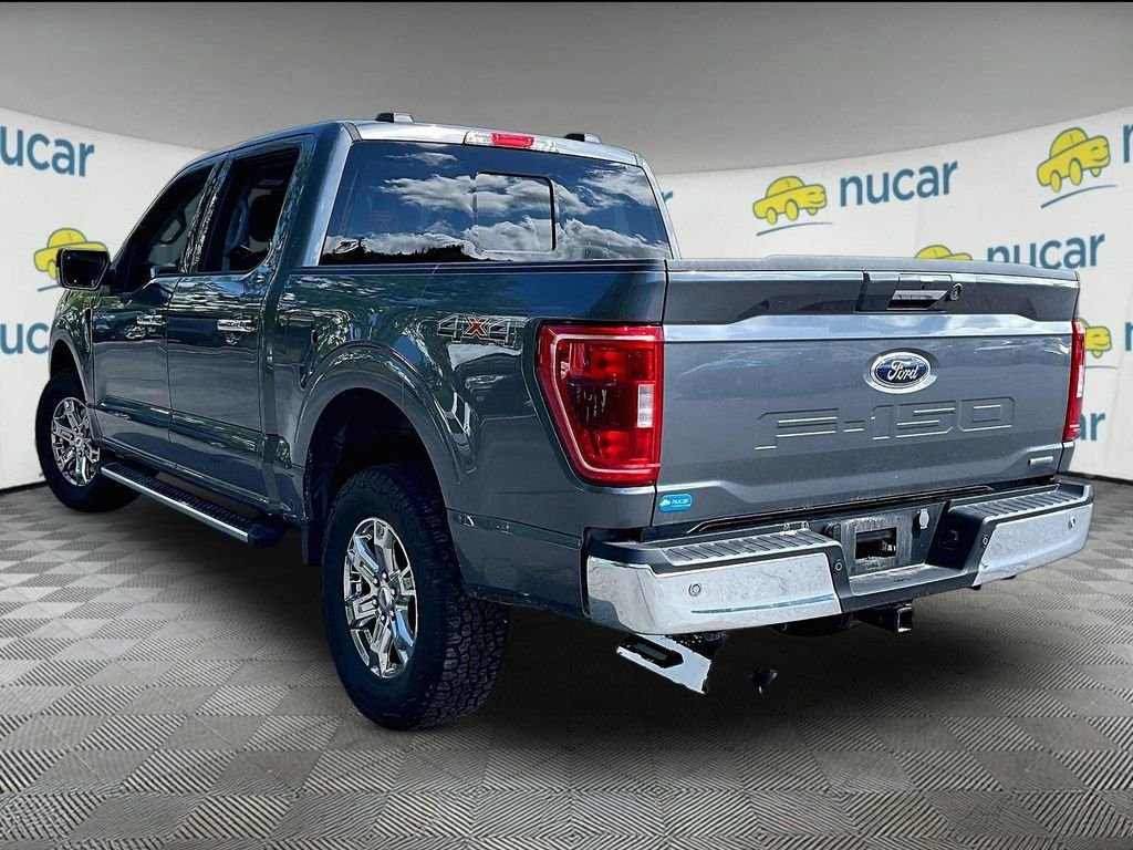 Used 2023 Gray Metallic Ford XLT image 3