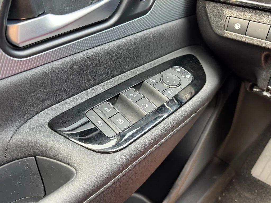 2025 Nissan Murano SL - Photo 24
