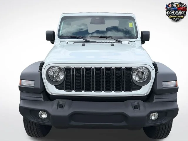 Used 2025 White Jeep Sport S image 8