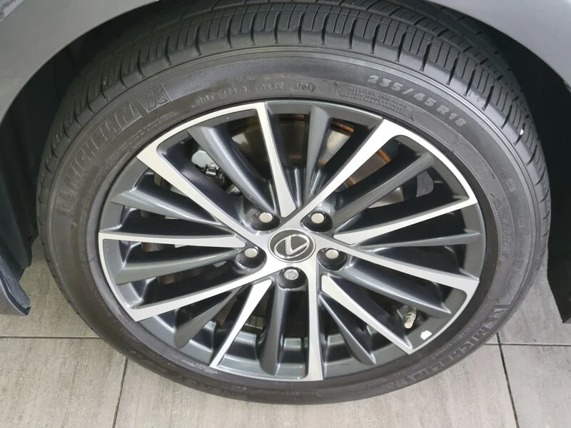 Certified Used 2025 CLOUDBURST GRAY LEXUS ES 300H FWD image 9