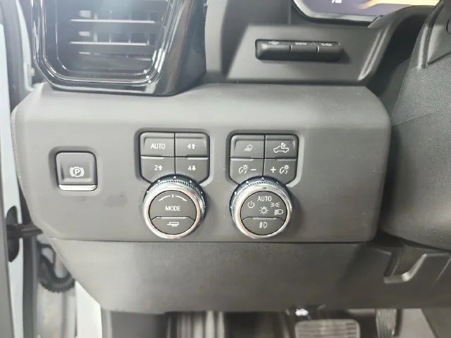 New 2026 Summit White GMC AT4X image 28
