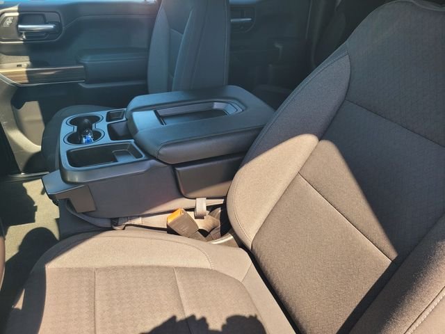 Used 2021 White Chevrolet LT image 13