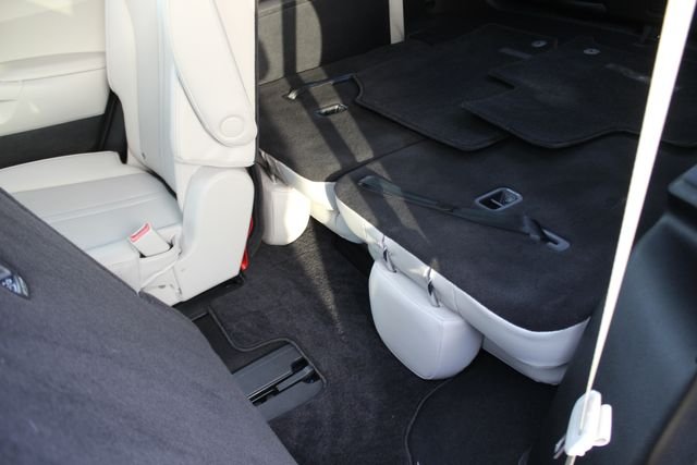 Used 2021 Black Kia S image 25