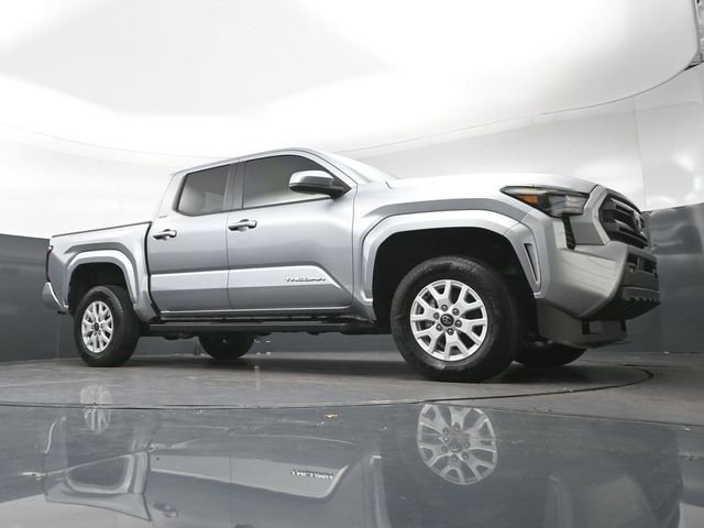 Used 2025 Silver Toyota SR5 image 28