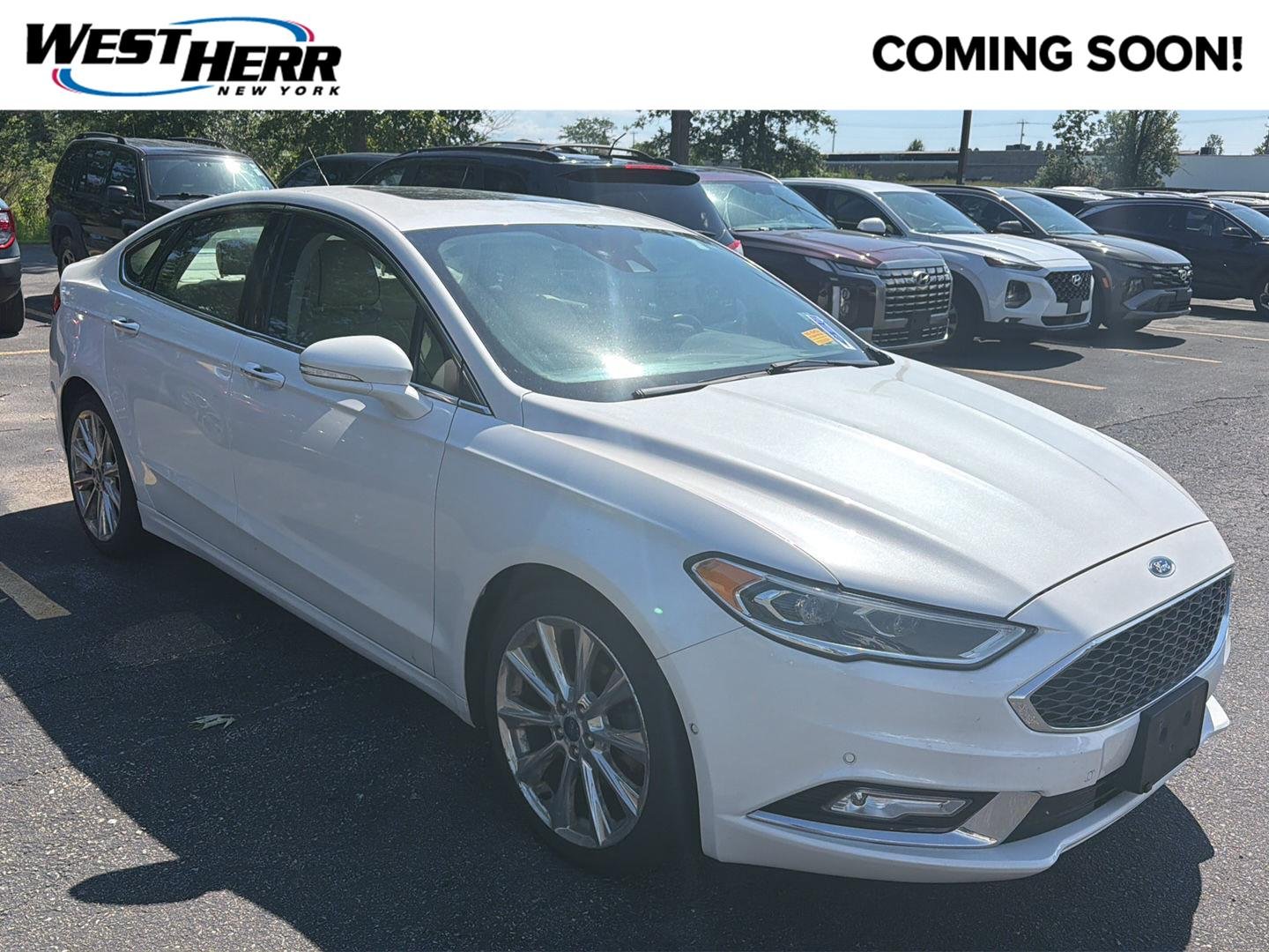 Used 2017 White Platinum Metallic Tri-Coat Ford Platinum image 1