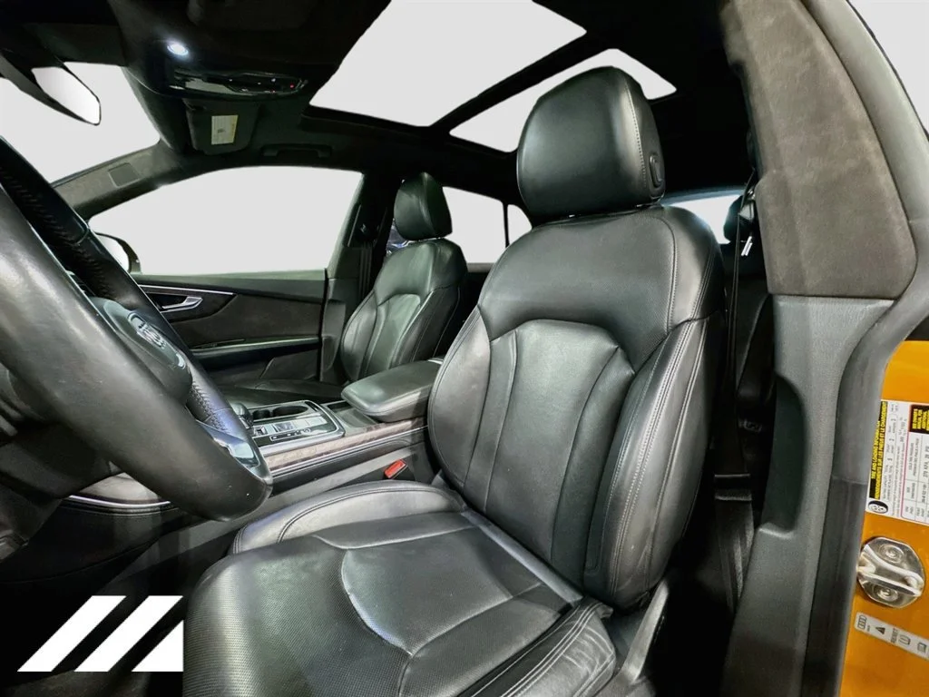 Used 2019  Audi Prestige image 22