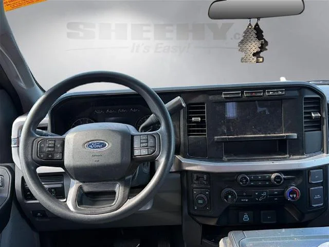 Used 2023 Blue Ford  image 3