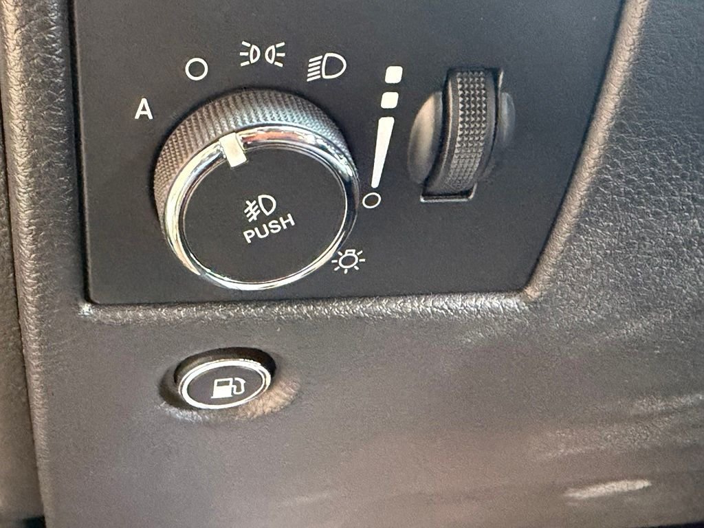 Used 2021 Billet Silver Metallic Jeep Laredo E image 22