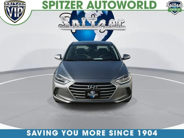 Used 2018 Gray Hyundai SE image 4