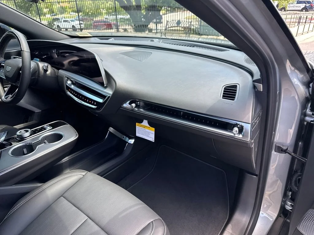 2026 Cadillac LYRIQ Premium Sport - Photo 35