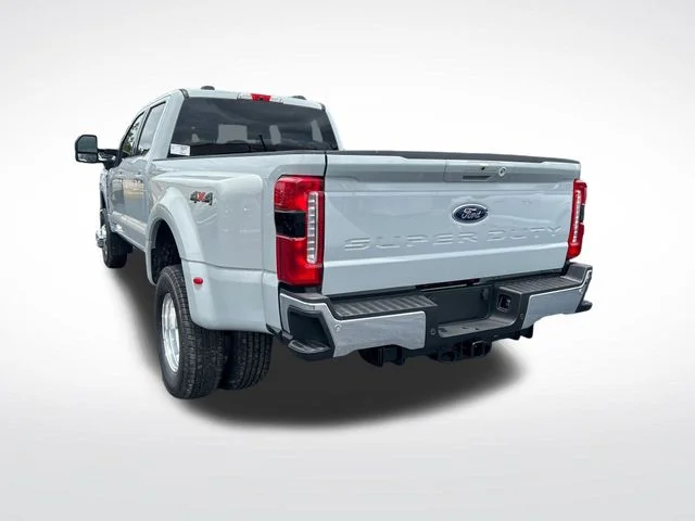 New 2026 Avalanche Ford F-350® Lariat® image 3