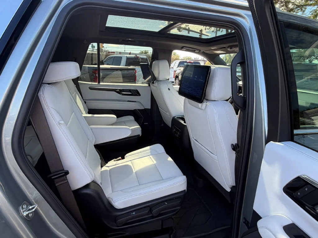 2025 Chevrolet Tahoe Premier - Photo 15