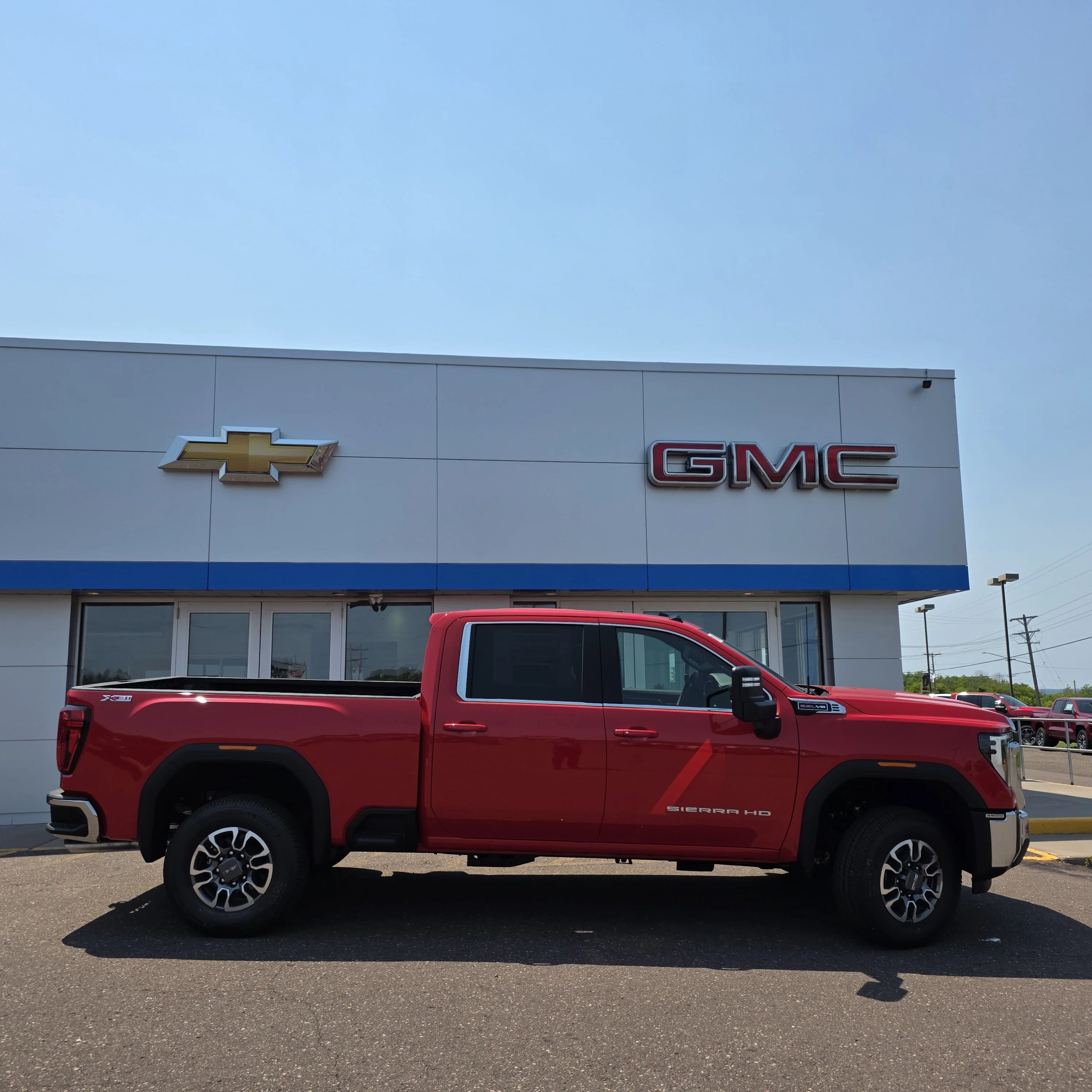 2026 GMC Sierra 3500HD SLE - Photo 2