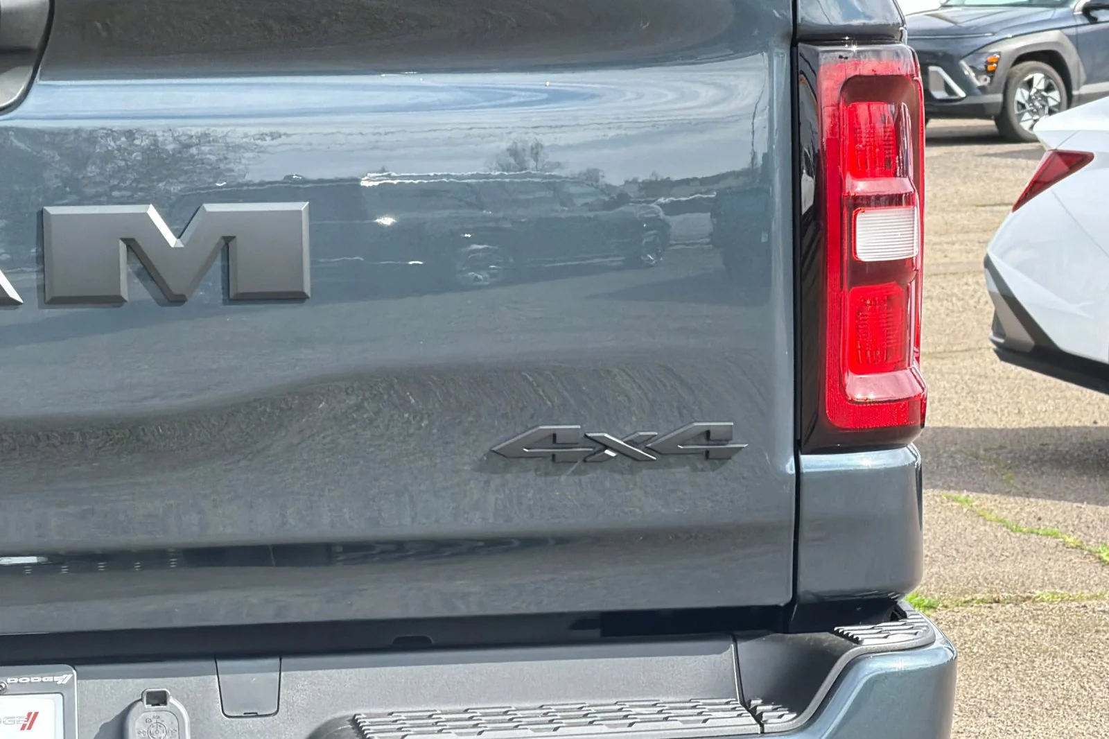 2026 RAM 1500 Express - Photo 7