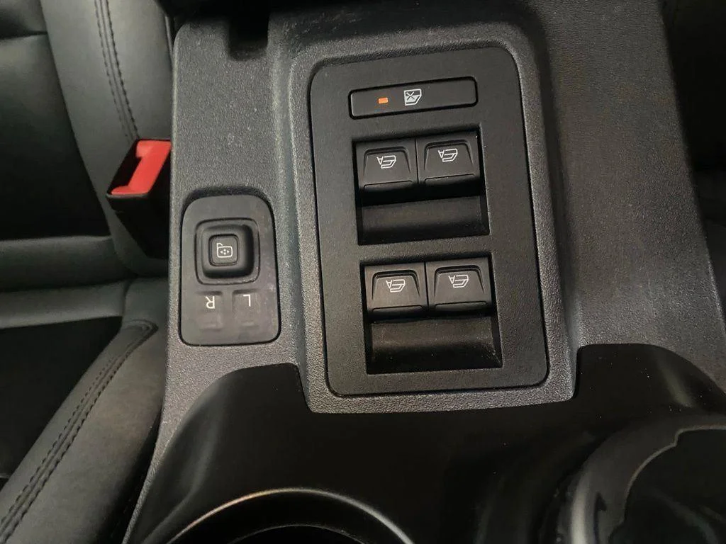 Used 2024 Gray Metallic Ford Black Diamond image 17