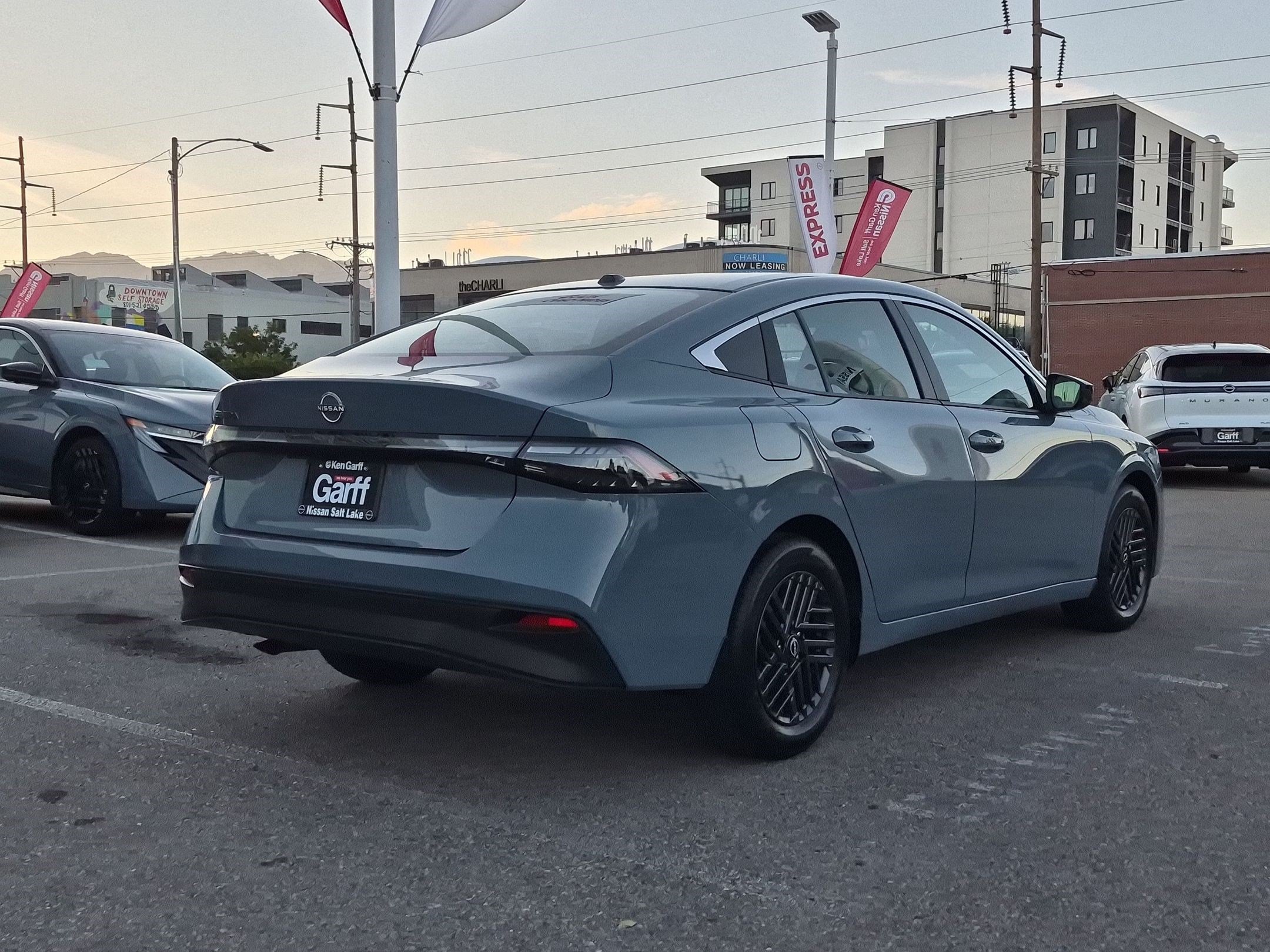 New 2027 Atlantic Gray Metallic Nissan SV image 3
