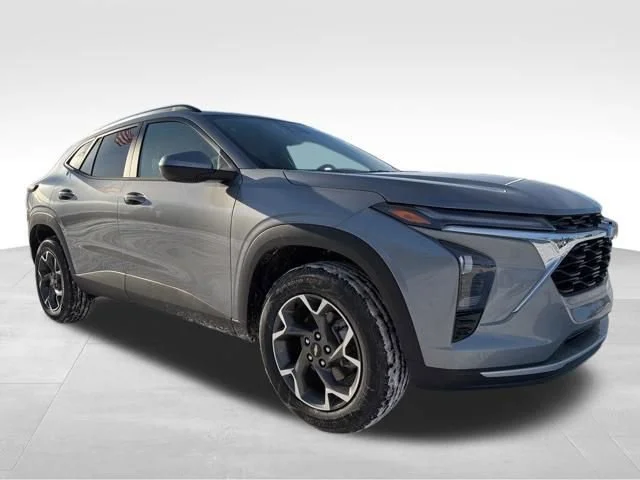 2026 Chevrolet Trax LT - Photo 8