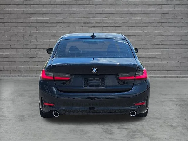 Used 2019 Black BMW 330i image 4
