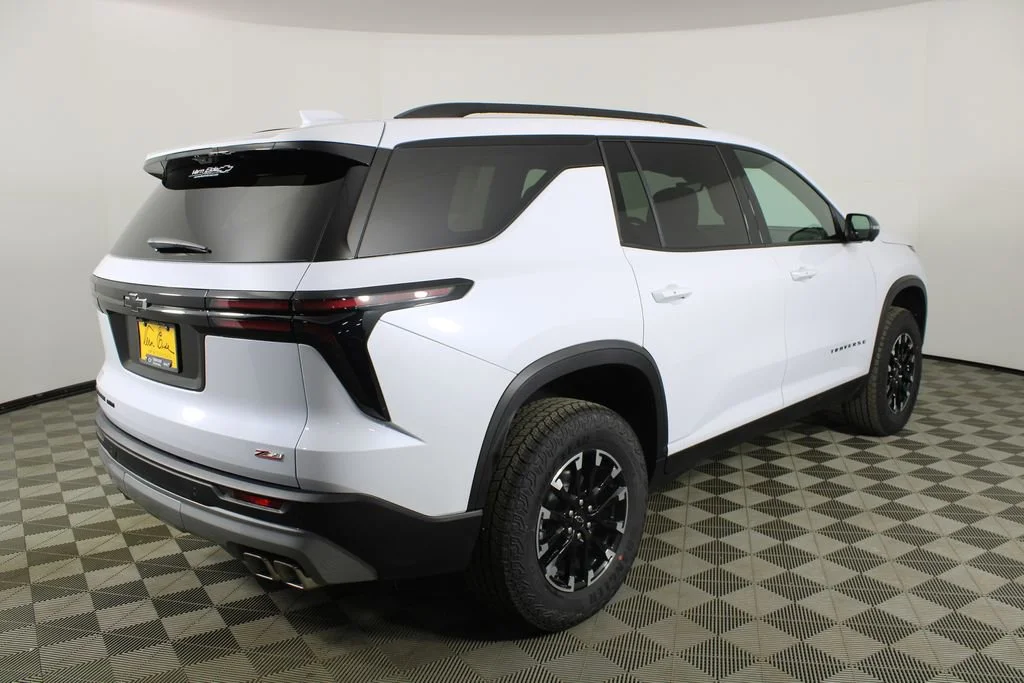 New 2026 Polar White Tricoat Chevrolet Z71 image 4