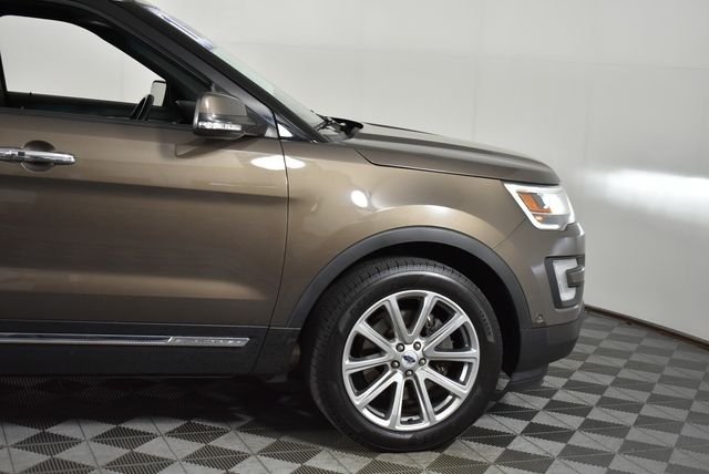Used 2016 Brown Ford Limited image 10