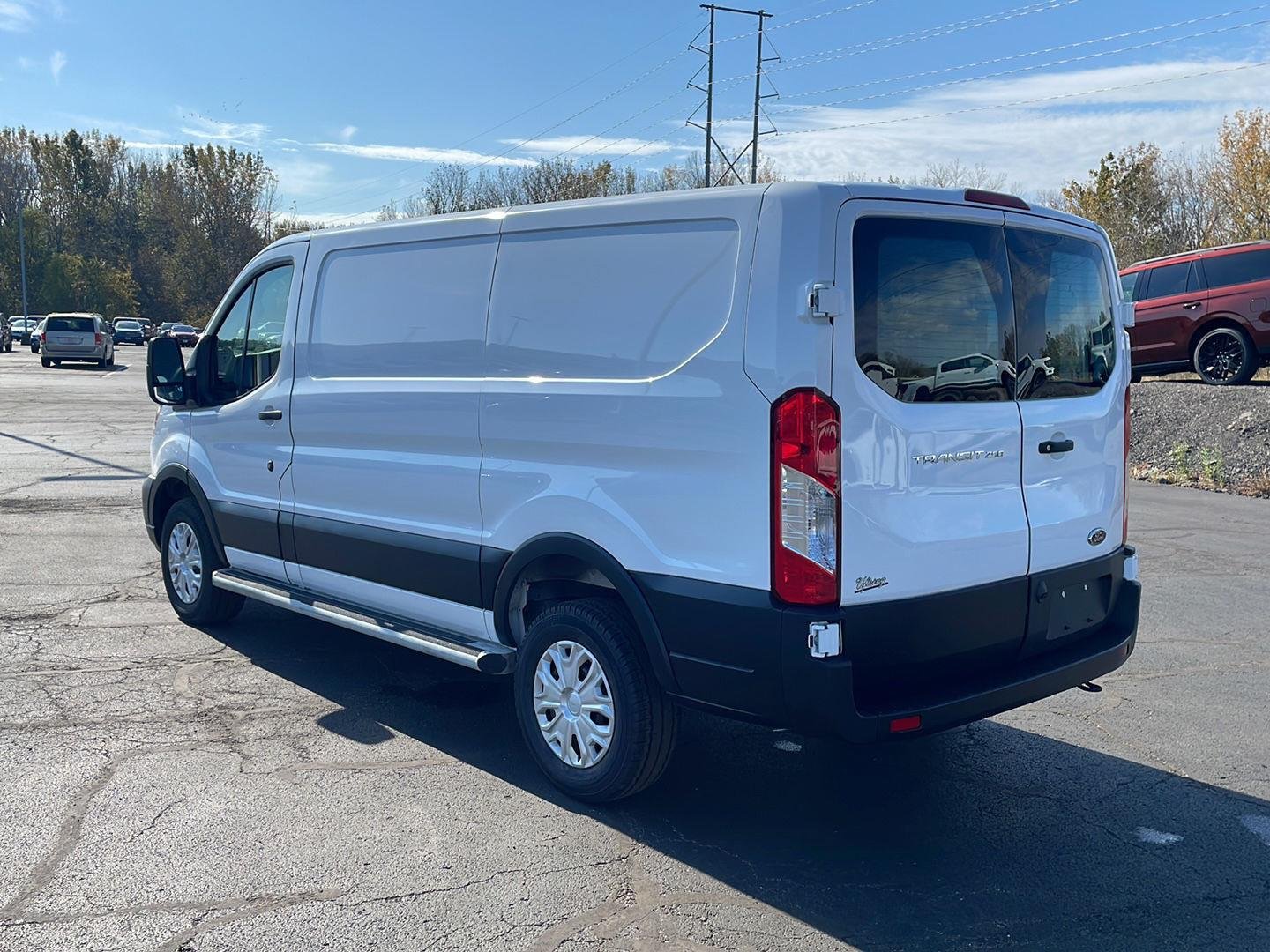 Used 2025 Oxford White Ford  image 3