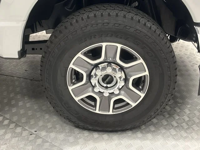 New 2026 Avalanche Ford Lariat image 21