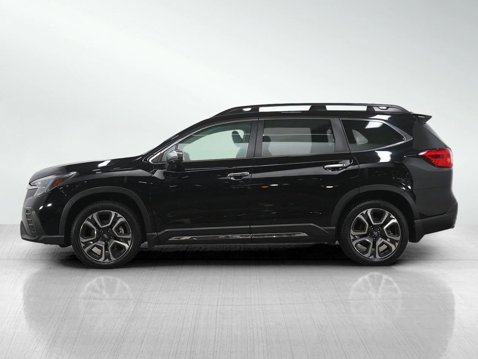 Used 2023 Subaru Ascent Touring with VIN 4S4WMAWD5P3425037 for sale in Burnsville, Minnesota