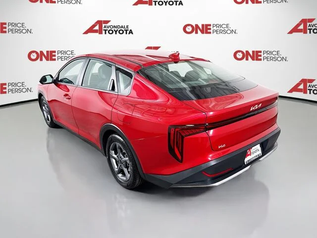 Used 2025 Red Kia LXS image 5