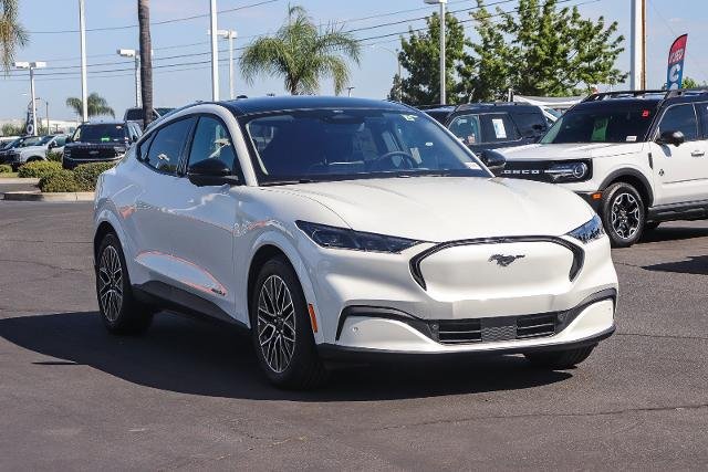 New 2026 Star White Metallic Tri-coat Ford Premium image 32