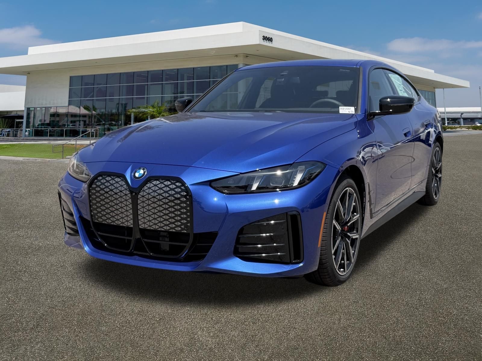 New 2026 Portimao Blue Metallic BMW xDrive40 image 4