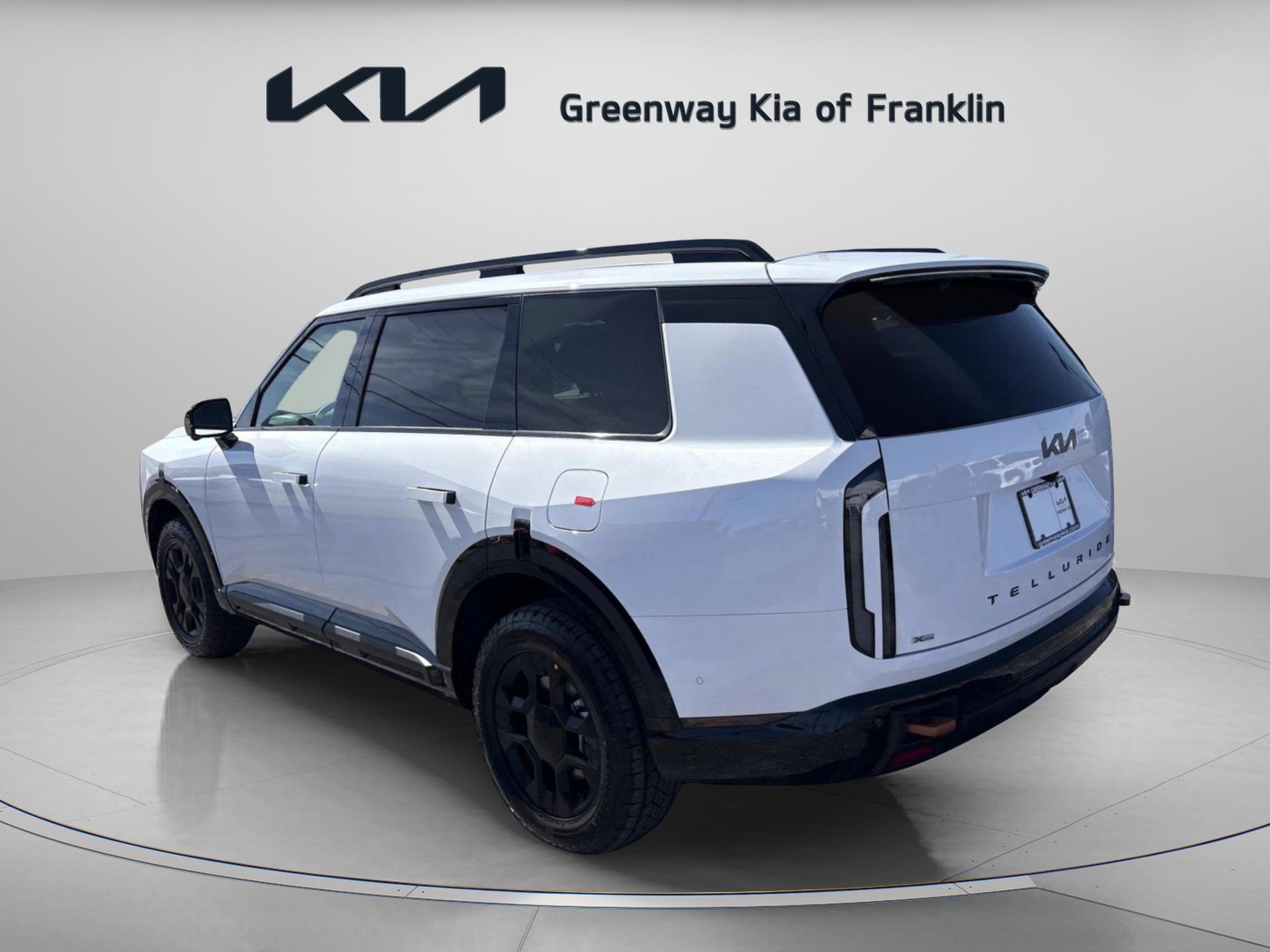 New 2027 Glacial White Pearl Kia X-Pro SX-Prestige image 5
