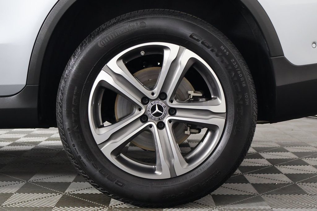 Certified Used 2022 Cirrus Silver Metallic Mercedes-Benz GLC 300 image 16