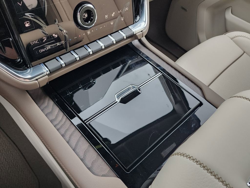 2026 GMC Yukon Denali - Photo 35